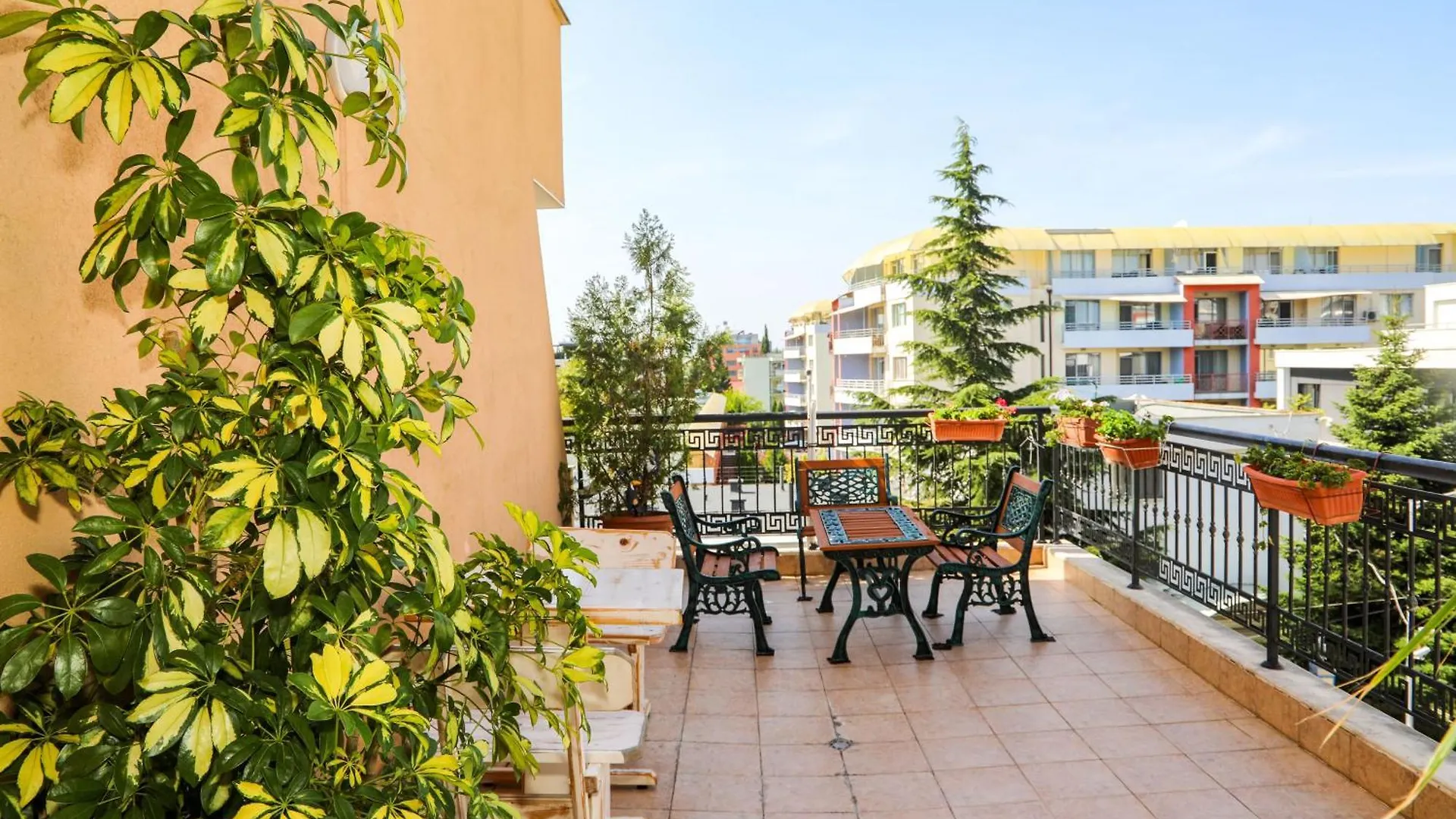 Family Hotel Deykin Sunny Beach
